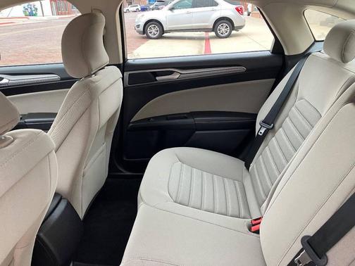 2018 Ford Fusion Hybrid SE