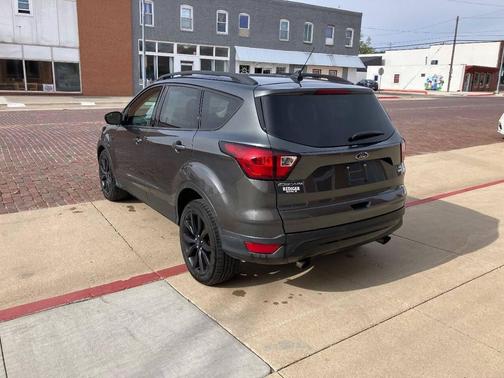 Gray 2019 Ford Escape SE