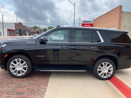 Black 2022 Chevrolet Tahoe High Country 4x4 4dr SUV