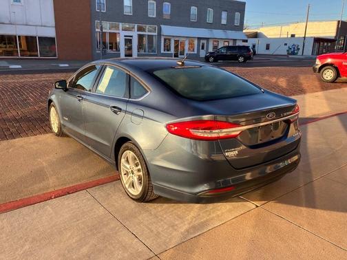 2018 Ford Fusion Hybrid SE