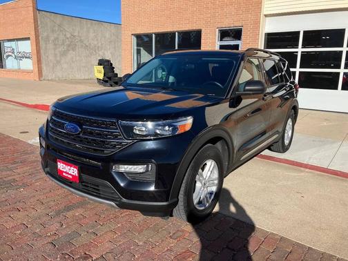 2021 Ford Explorer XLT AWD 4dr SUV