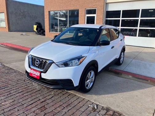 2020 Nissan Kicks S