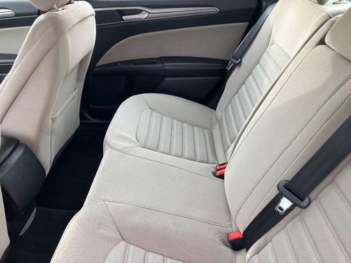 2018 Ford Fusion Hybrid SE