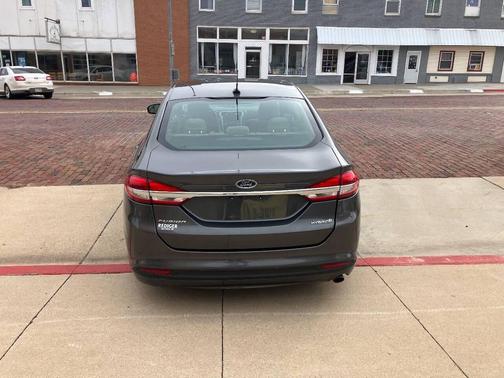 2018 Ford Fusion Hybrid SE