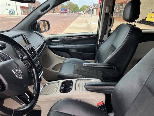 2020 Dodge Grand Caravan SXT