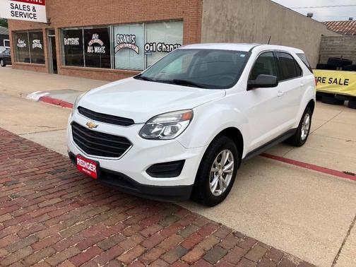 White 2017 Chevrolet Equinox LS