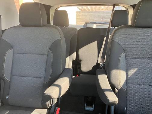 Silver 2020 Chevrolet Traverse LT Cloth