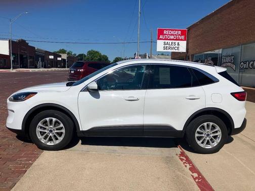 White 2020 Ford Escape SE