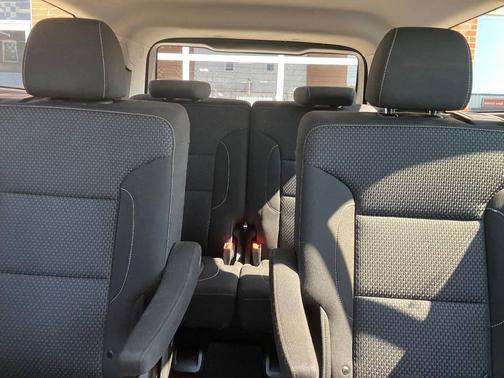 Black 2023 GMC Acadia SLE 4x4 4dr SUV