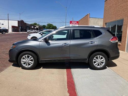 Gray 2016 Nissan Rogue SV