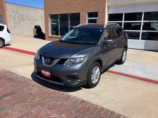 Gray 2016 Nissan Rogue SV