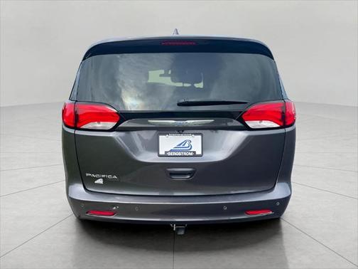 2018 Chrysler Pacifica L