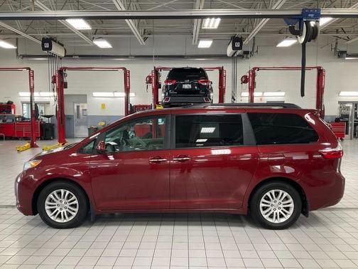 2017 Toyota Sienna Limited