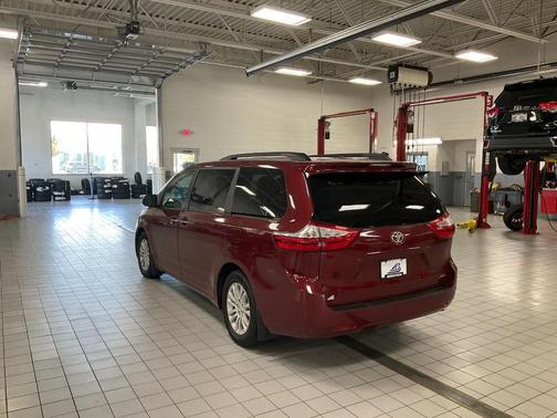 2017 Toyota Sienna Limited