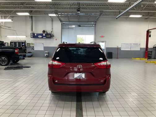 2017 Toyota Sienna Limited