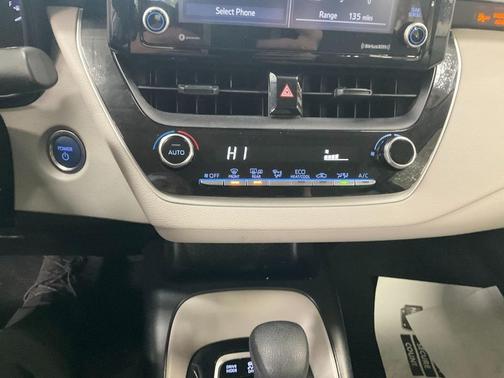 2022 Toyota Corolla Hybrid LE