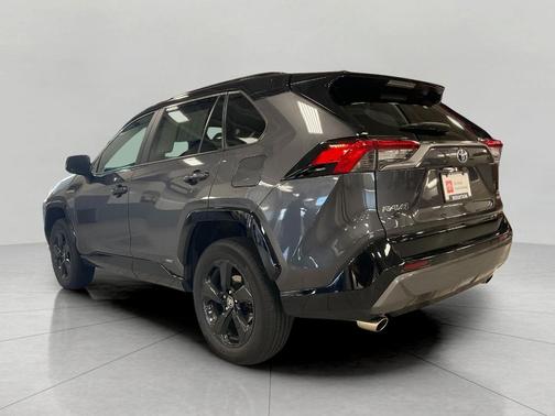 2021 Toyota RAV4 Hybrid SE