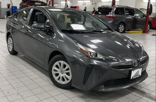 2019 Toyota Prius HATCHBACK