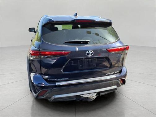 2022 Toyota Highlander Limited