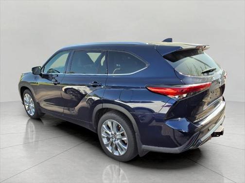 2022 Toyota Highlander Limited