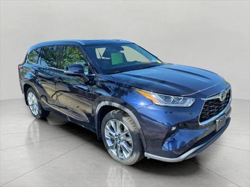 2022 Toyota Highlander Limited