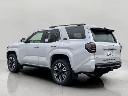 Wind Chill Pearl 2026 Toyota 4Runner TRD Sport Premium