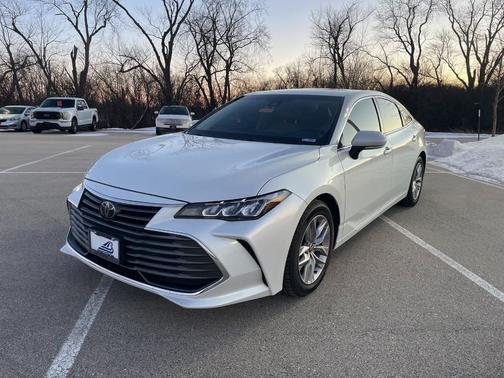 2021 Toyota Avalon XLE