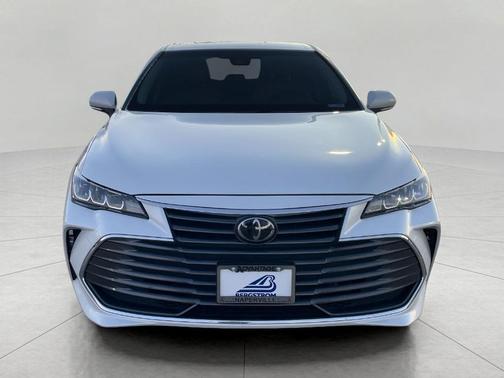 2021 Toyota Avalon XLE