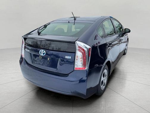 2015 Toyota Prius HATCHBACK