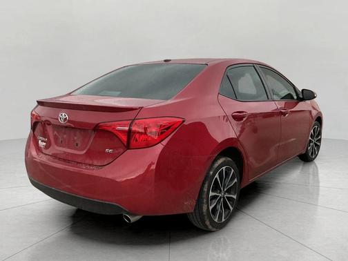 Barcelona Red Metallic 2017 Toyota Corolla SE