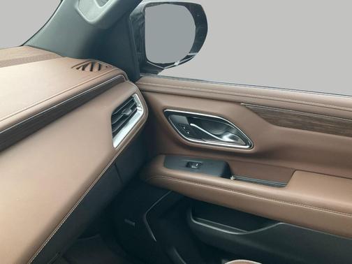 2023 Chevrolet Tahoe 4WD High Country
