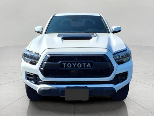 2023 Toyota Tacoma CREW CAB