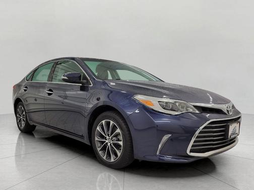 2016 Toyota Avalon SEDAN
