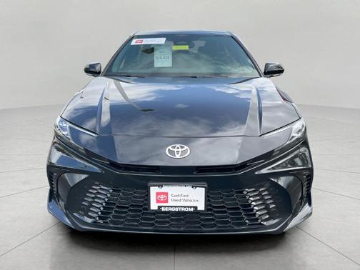 2025 Toyota Camry SEDAN