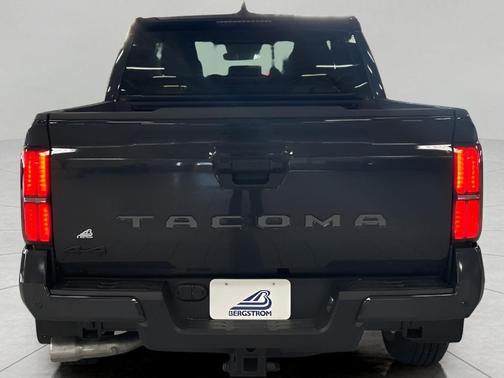 2025 Toyota Tacoma CREW CAB
