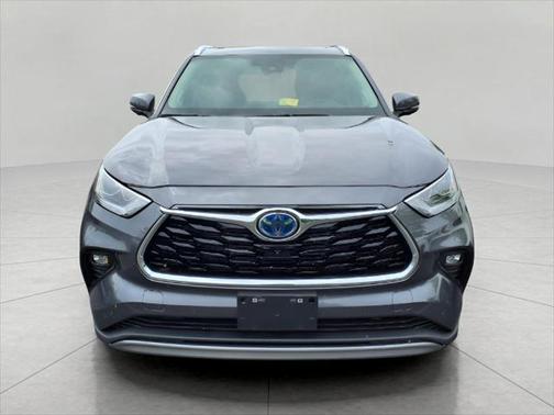 2023 Toyota Highlander Hybrid Platinum