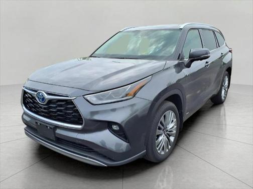 2023 Toyota Highlander Hybrid Platinum