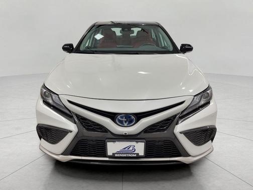 2024 Toyota Camry Hybrid SE