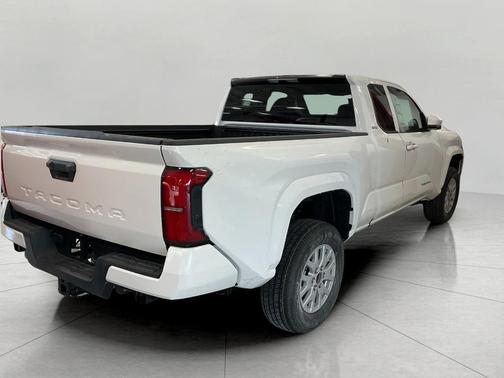 Ice Cap 2026 Toyota Tacoma SR5