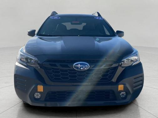 Crystal Black Silica 2022 Subaru Outback Wilderness