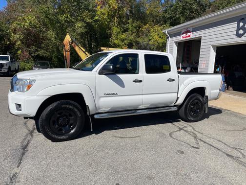 2015 Toyota Tacoma Base