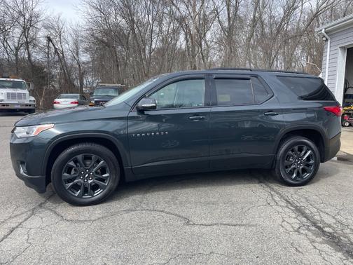 Dark Gray 2020 Chevrolet Traverse RS