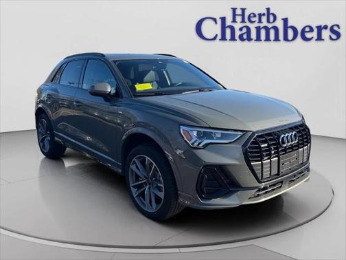 2025 Audi Q3 Premium 45 TFSI S line quattro Tiptronic