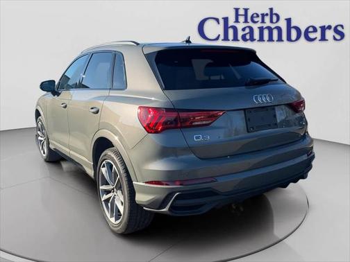 2025 Audi Q3 Premium 45 TFSI S line quattro Tiptronic