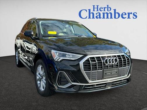 2025 Audi Q3 Premium 45 TFSI S line quattro Tiptronic