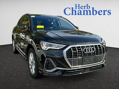 2025 Audi Q3 Premium 45 TFSI S line quattro Tiptronic