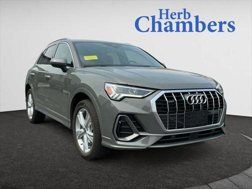 2022 Audi Q3 Premium Plus 45 TFSI S line quattro Tiptronic