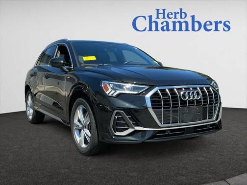 2022 Audi Q3 Premium Plus 45 TFSI S line quattro Tiptronic