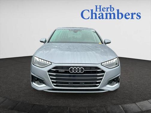 2023 Audi A4 Premium 40 TFSI quattro S tronic