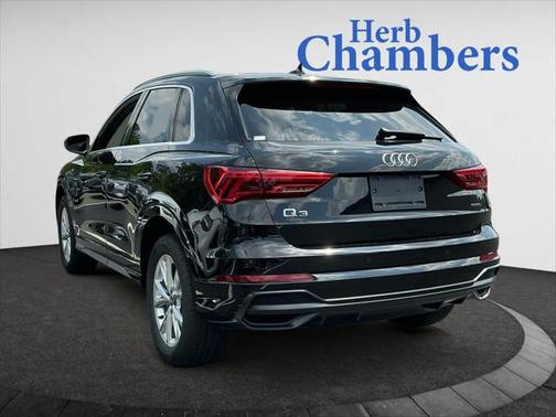2022 Audi Q3 Premium 45 TFSI S line quattro Tiptronic